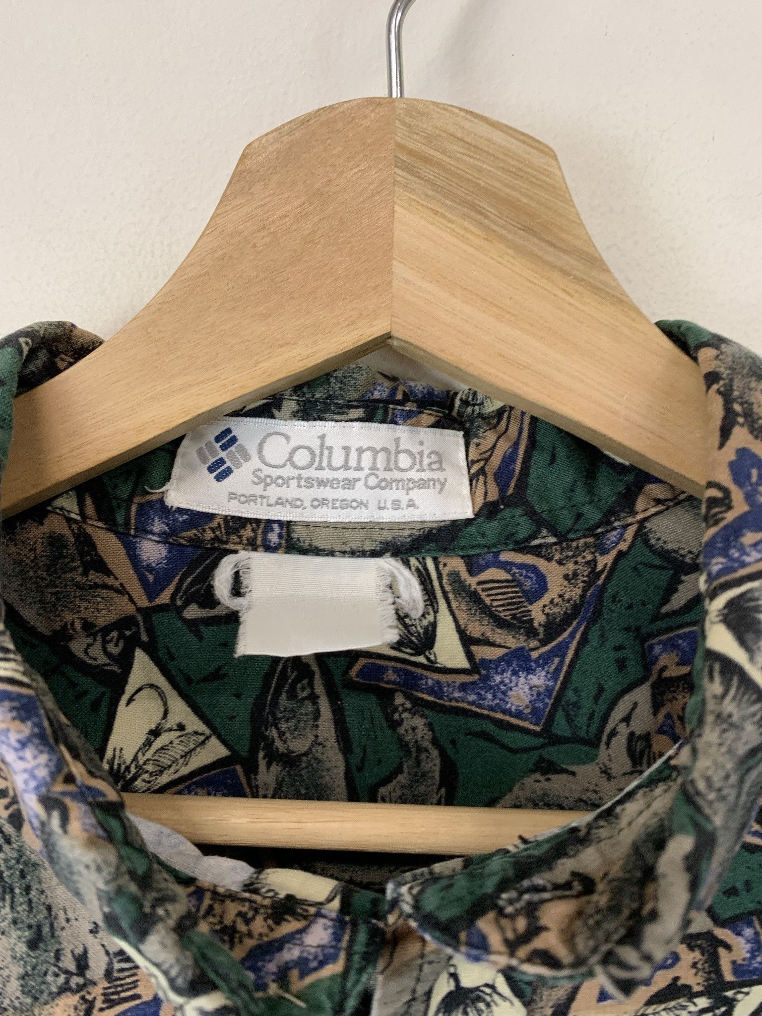 Flannel × Vintage Vintage 90s Columbia Fly Fishing Trout Button Up Shirt Size XXL Size US XXL / EU 58 / 5 - 2 Thumbnail