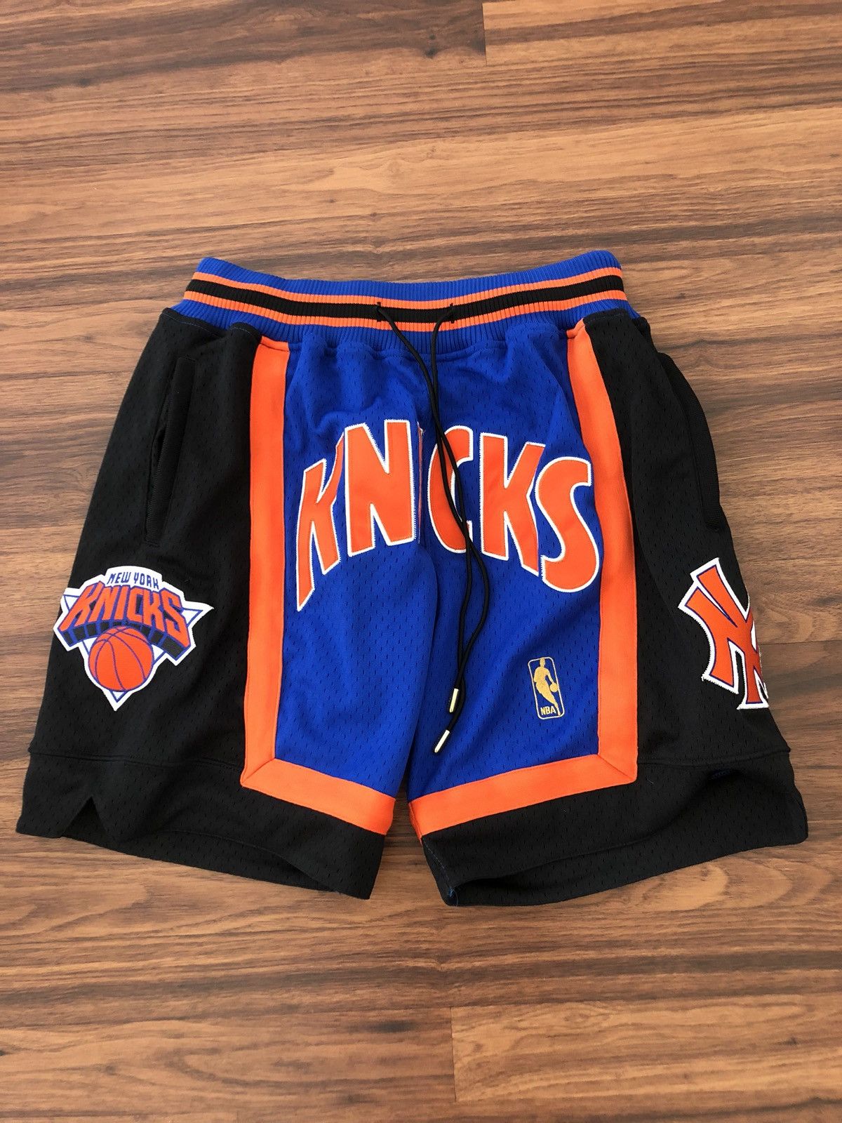 NEW YORK KNICKS – JUST DON