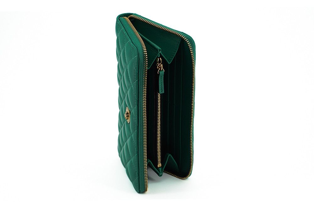 Versace Elegant Quilted Leather Zip Women's Wallet Size ONE SIZE - 6 Thumbnail