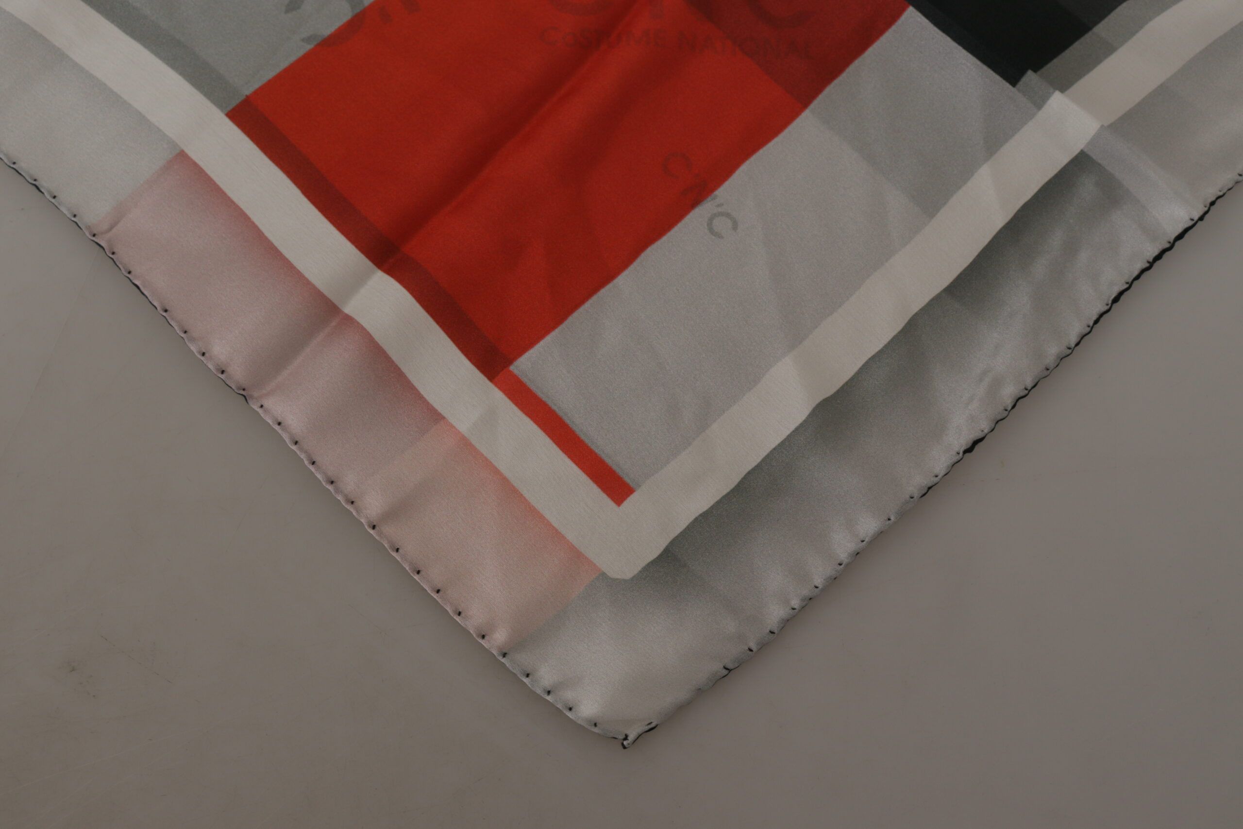 Costume National Elegant Silk Scarf in Gray Red Women's Checkered Size ONE SIZE - 6 Thumbnail