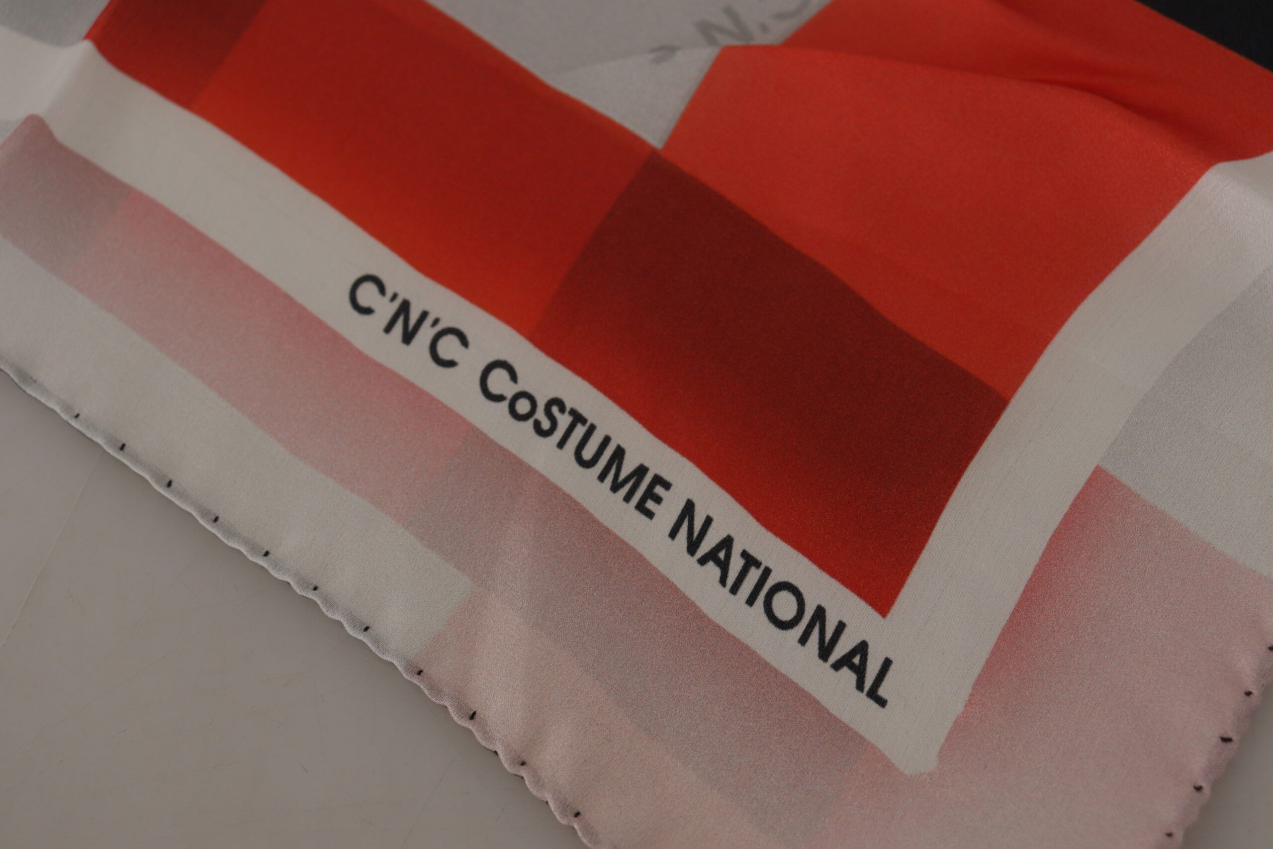 Costume National Elegant Silk Scarf in Gray Red Women's Checkered Size ONE SIZE - 5 Thumbnail
