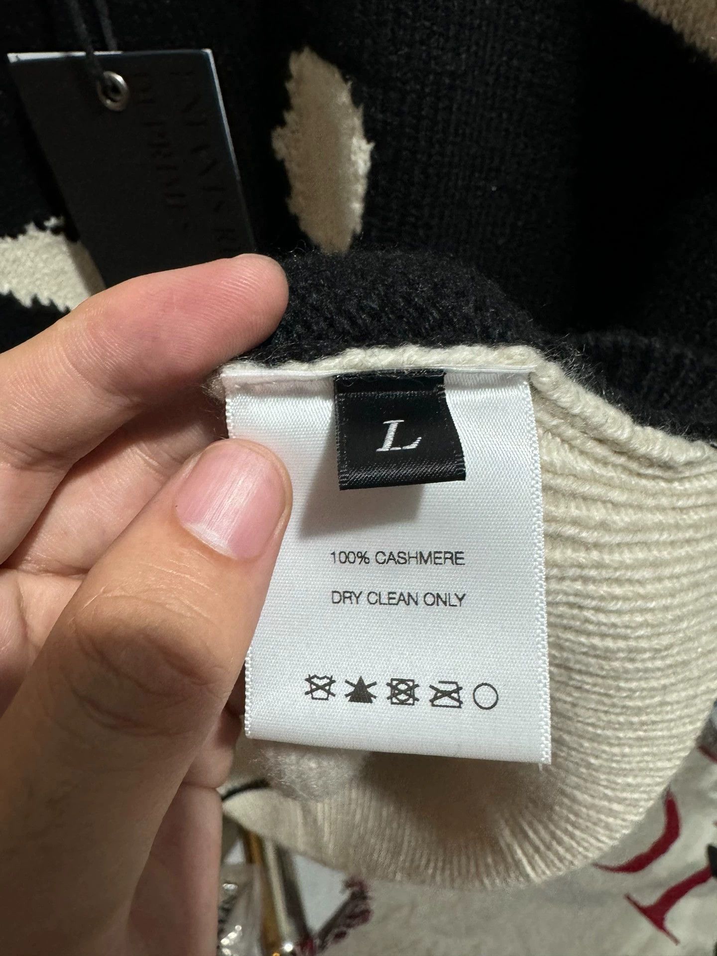 Enfants Riches Deprimes Enfants Riches Deprimes ERD 24SS beige cashmere sweater -DMC Size US L / EU 52-54 / 3 - 4 Thumbnail