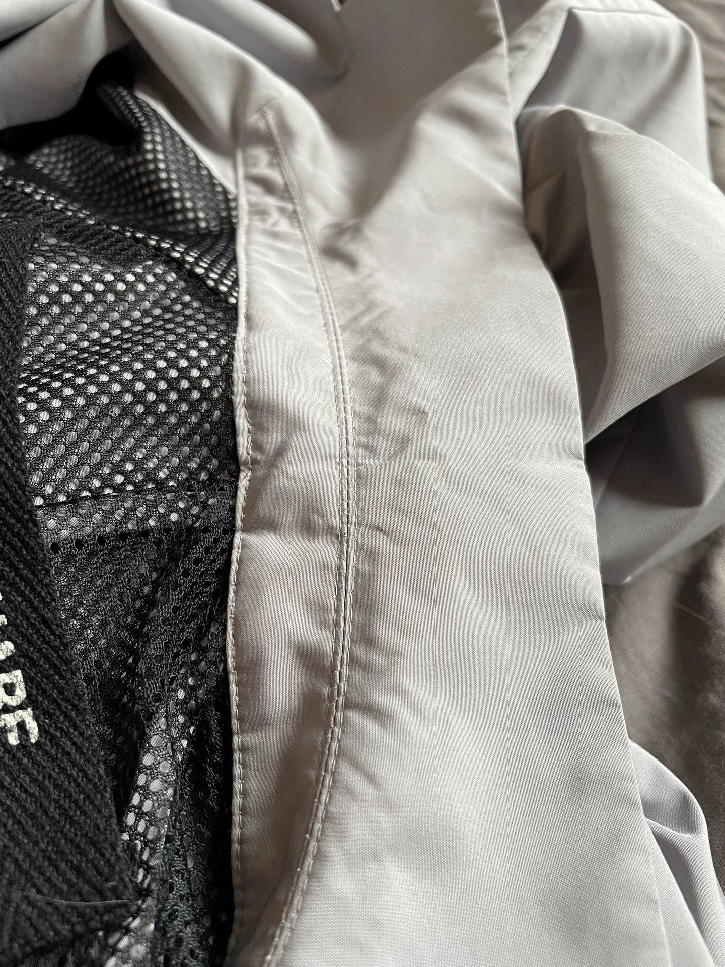Comme des Garcons Comme Des Garcons Grey mesh double-sided deconstructive -DMC Size US M / EU 48-50 / 2 - 9 Thumbnail