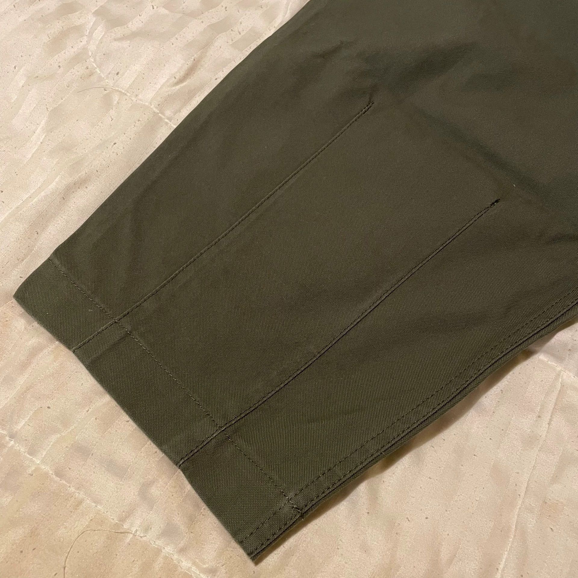 Comme des Garcons Comme Des Garcons Military green casual cropped pants -DMC Size US 30 / EU 46 - 7 Thumbnail