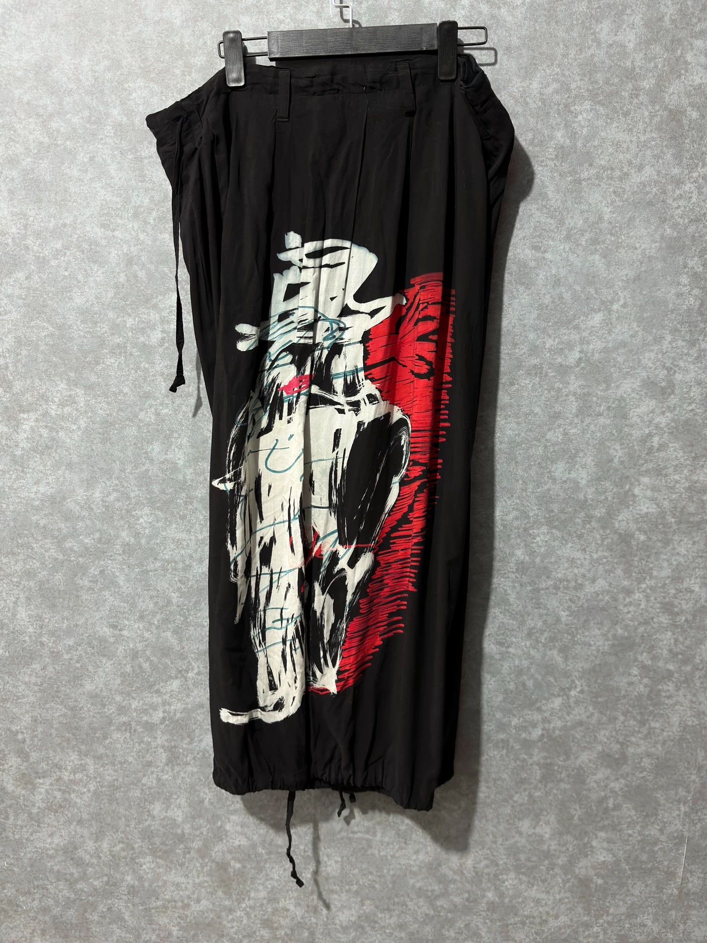 Yohji Yamamoto Yohji Yamamoto 19Ss Black Silk Balun Pants Crow Pants Air -DMC Size US 32 / EU 48 - 4 Thumbnail