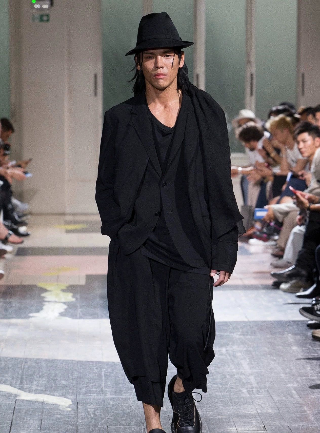 Yohji Yamamoto Yohji Yamamoto Pour 18Ss Look31 Double Coat In Black Silk -DMC Size US M / EU 48-50 / 2 - 5 Thumbnail