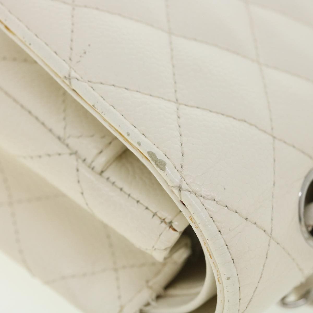 Chanel Timeless White Leather Shoulder Bag (Pre-Owned) Size ONE SIZE - 3 Thumbnail
