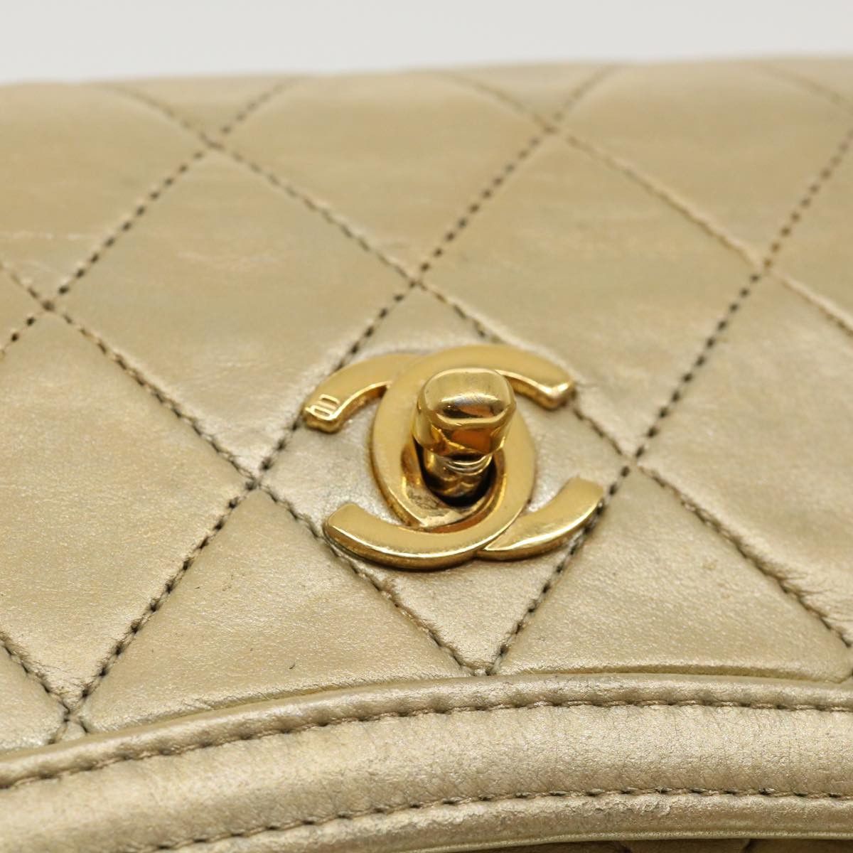 Chanel Gold Leather Shoulder Bag (Pre-Owned) Size ONE SIZE - 7 Thumbnail