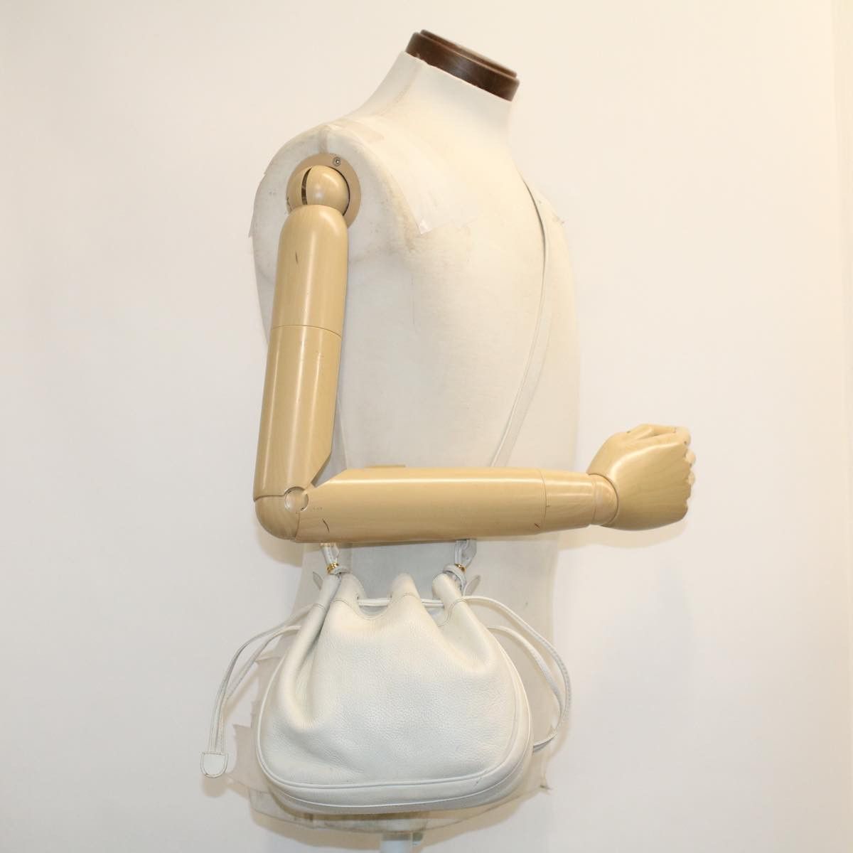 Gucci White Leather Shoulder Bag (Pre-Owned) Size ONE SIZE - 8 Thumbnail