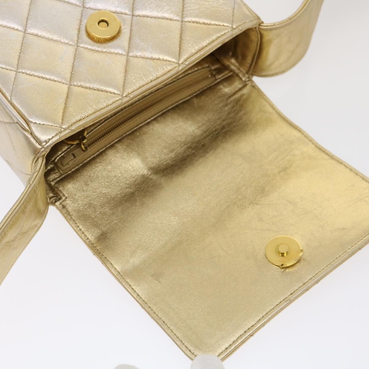 Chanel Gold Leather Travel Bag (Pre-Owned) Size ONE SIZE - 13 Thumbnail