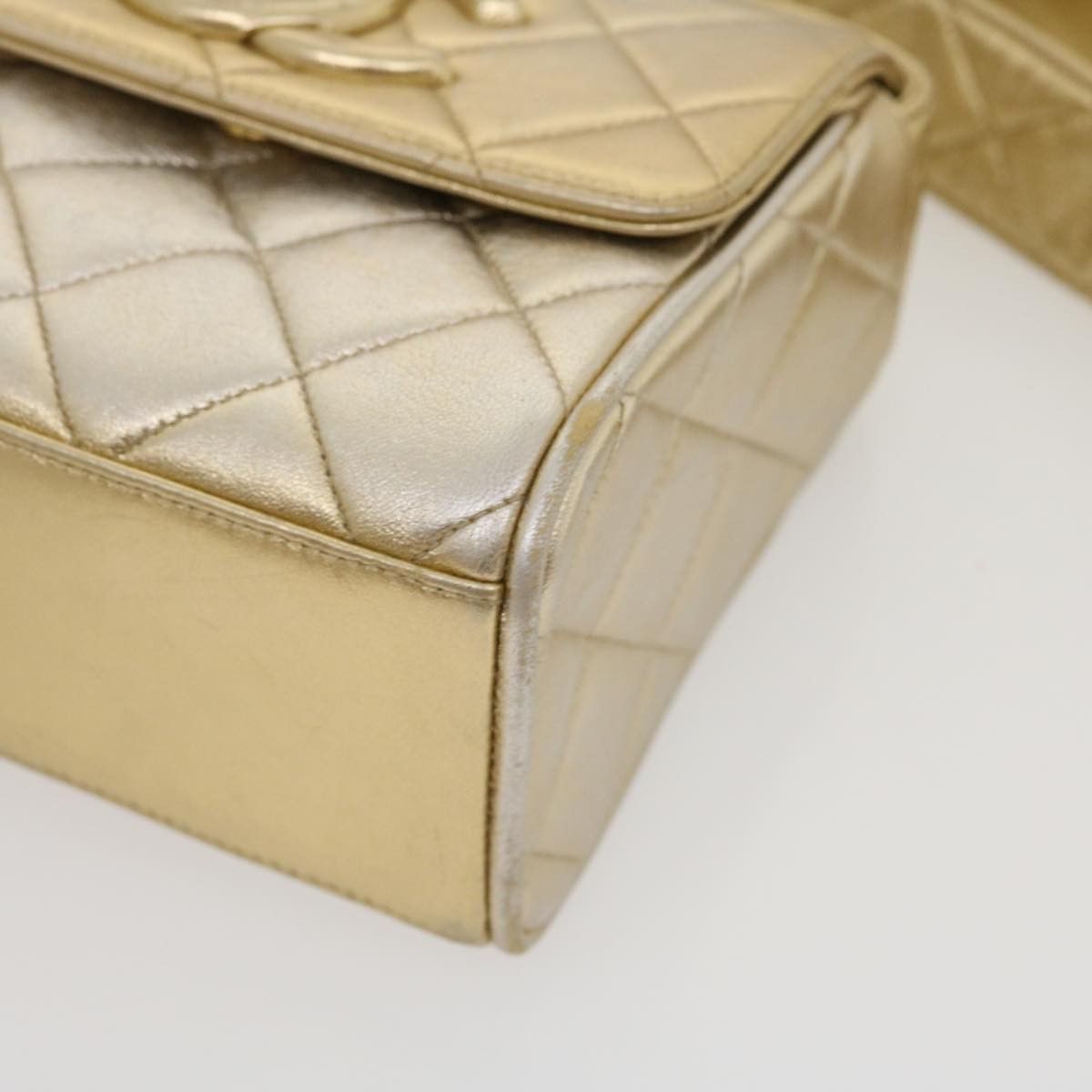 Chanel Gold Leather Travel Bag (Pre-Owned) Size ONE SIZE - 8 Thumbnail