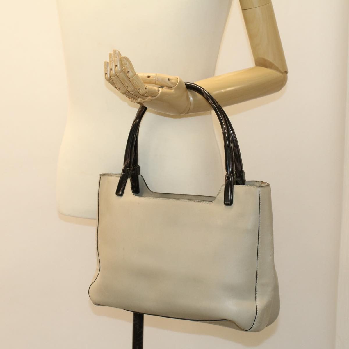 Prada Beige Leather Handbag (Pre-Owned) Size ONE SIZE - 8 Thumbnail
