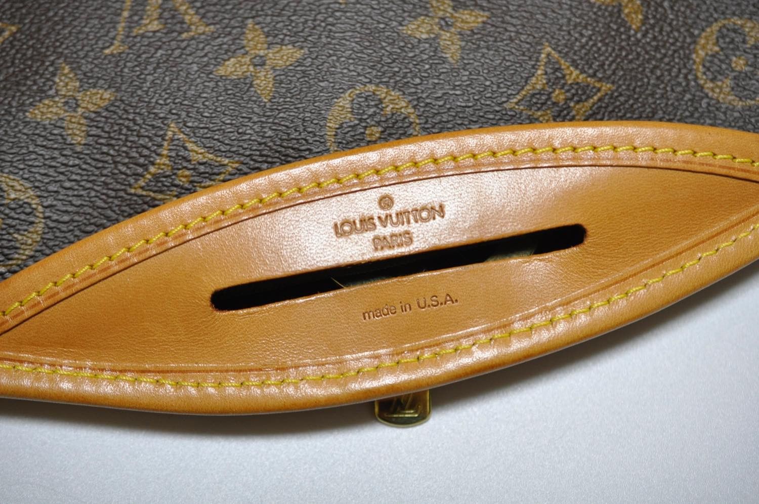 Louis Vuitton Garment Case Camel Canvas Travel Bag (Pre-Owned) Size ONE SIZE - 4 Thumbnail