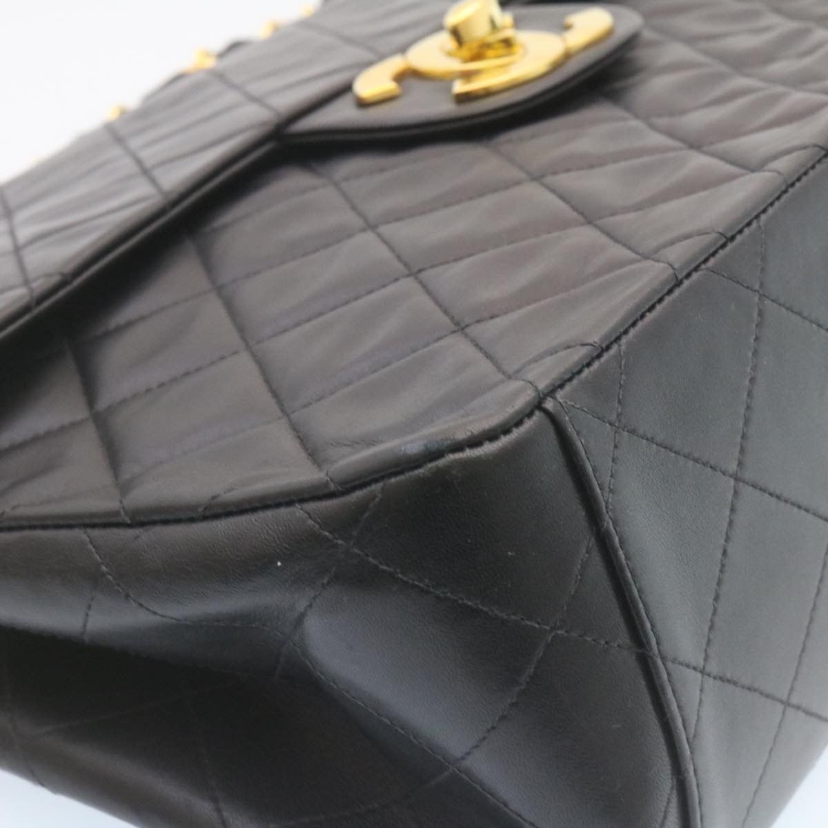 Chanel Black Leather Shoulder Bag (Pre-Owned) Size ONE SIZE - 7 Thumbnail