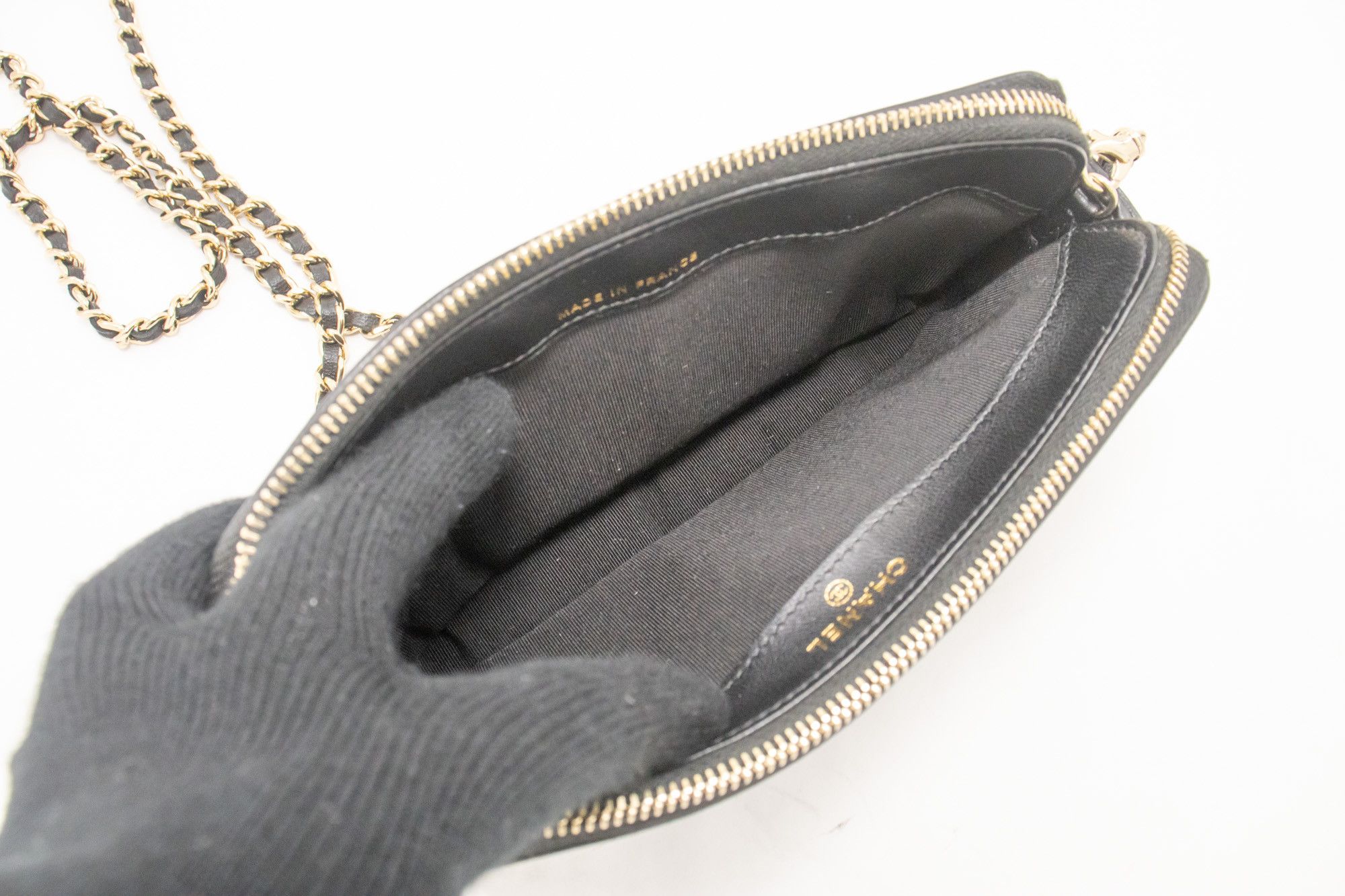Chanel V-Stich Black Leather Wallet (Pre-Owned) Size ONE SIZE - 11 Thumbnail