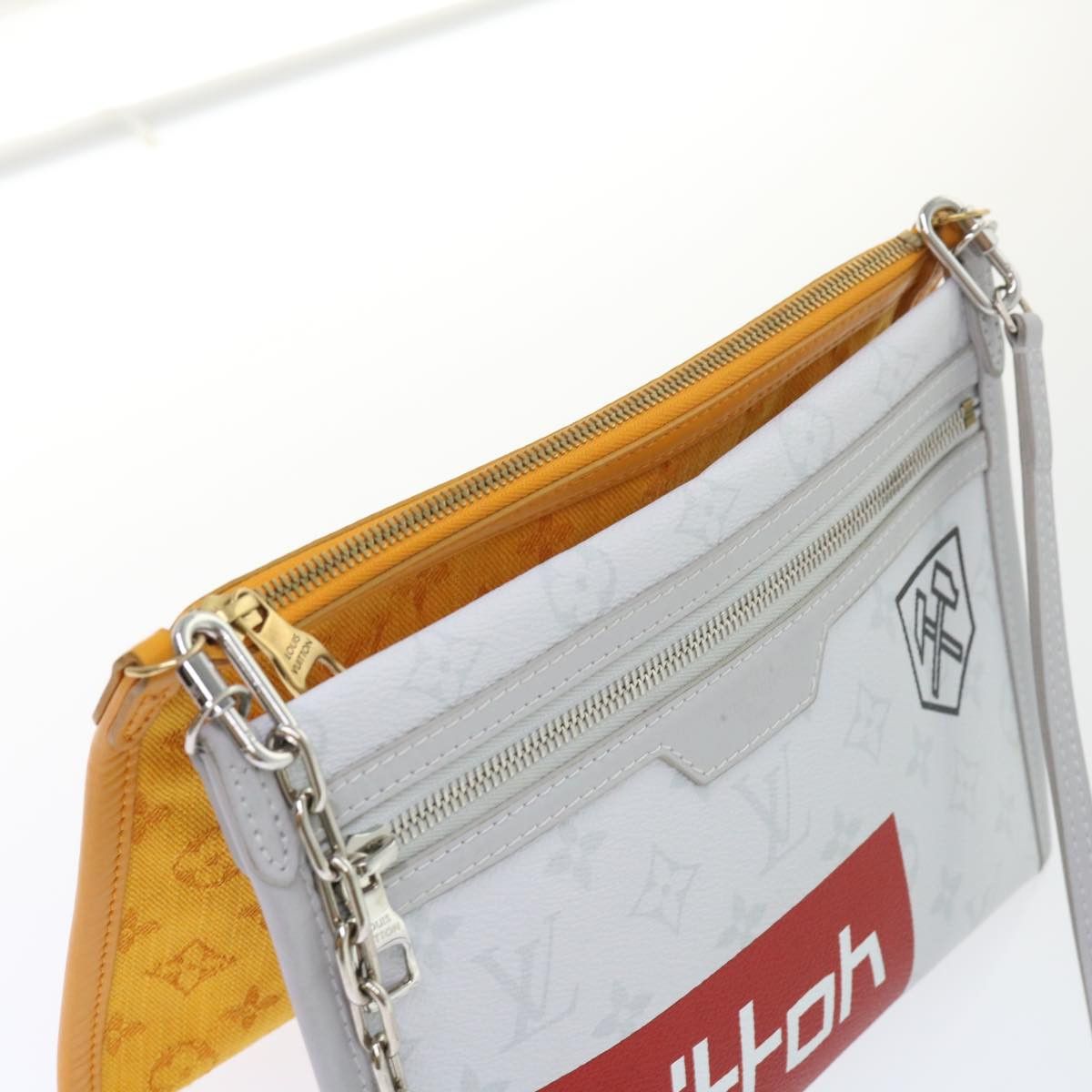 Louis Vuitton Messenger Grey Canvas Shoulder Bag (Pre-Owned) Size ONE SIZE - 13 Thumbnail