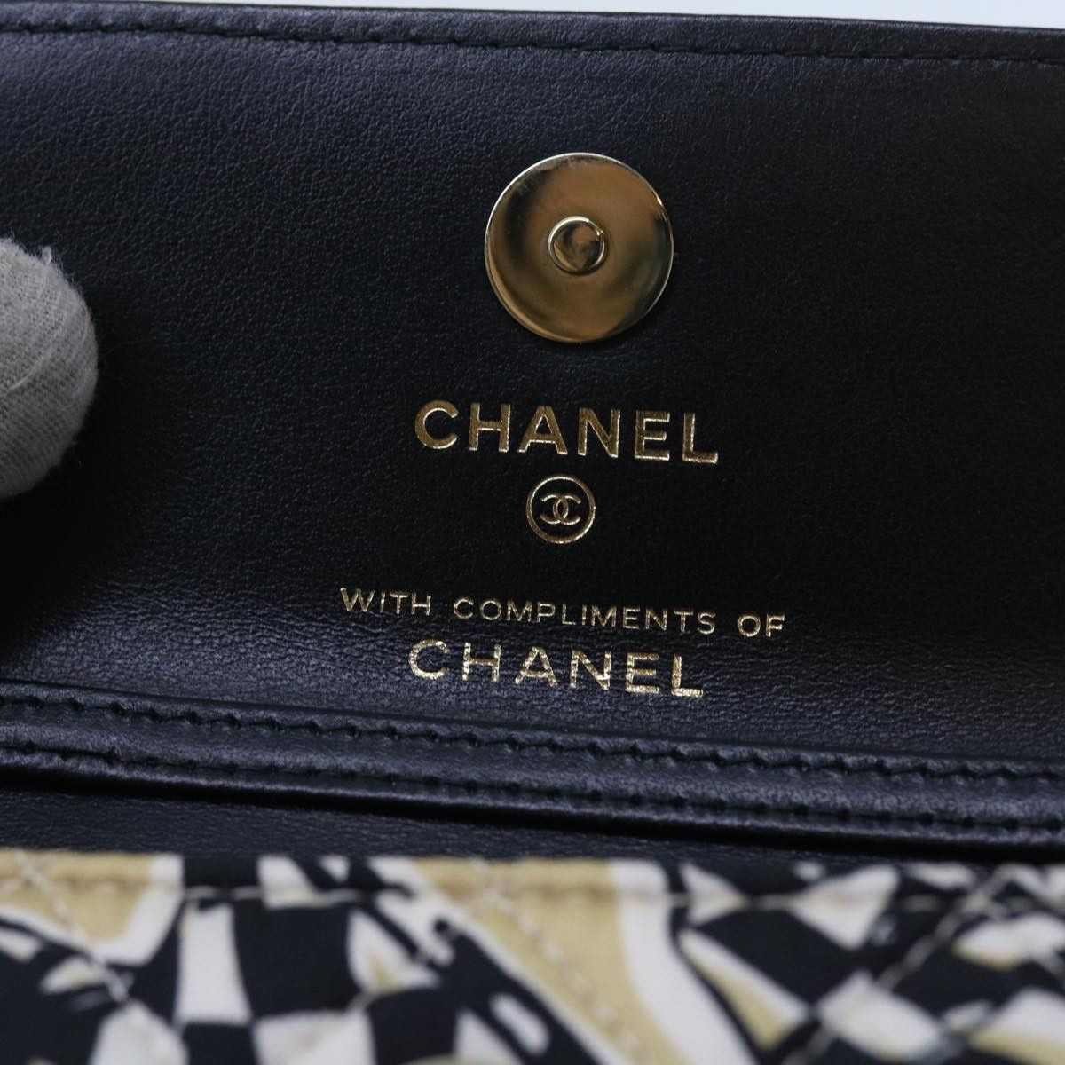 Chanel Beige Canvas Shoulder Bag (Pre-Owned) Size ONE SIZE - 8 Thumbnail