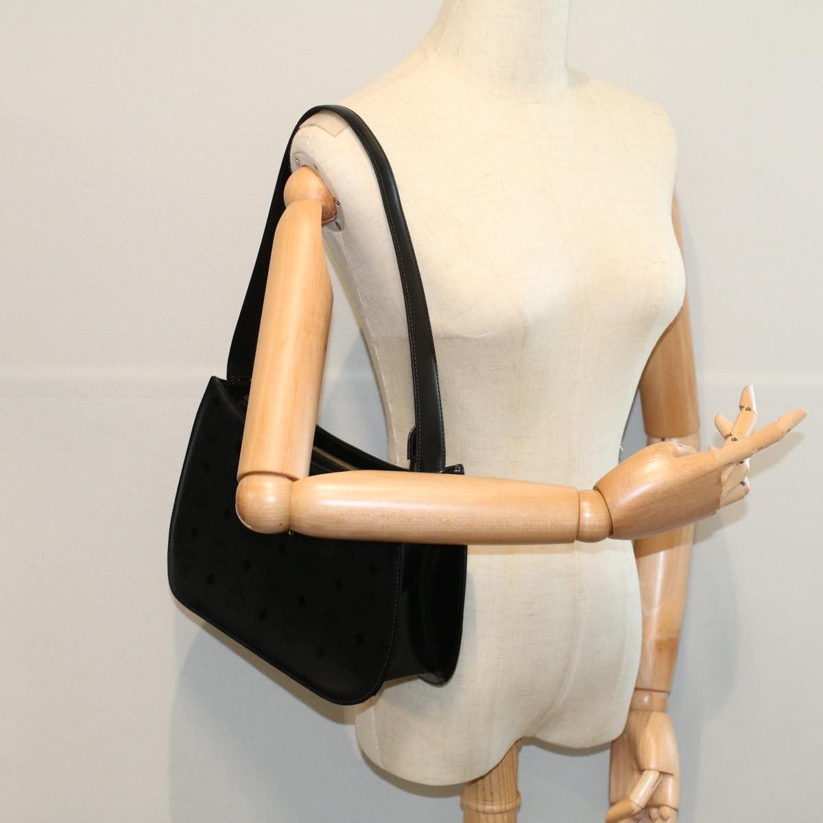 MCM Black Canvas Shoulder Bag (Pre-Owned) Size ONE SIZE - 8 Thumbnail