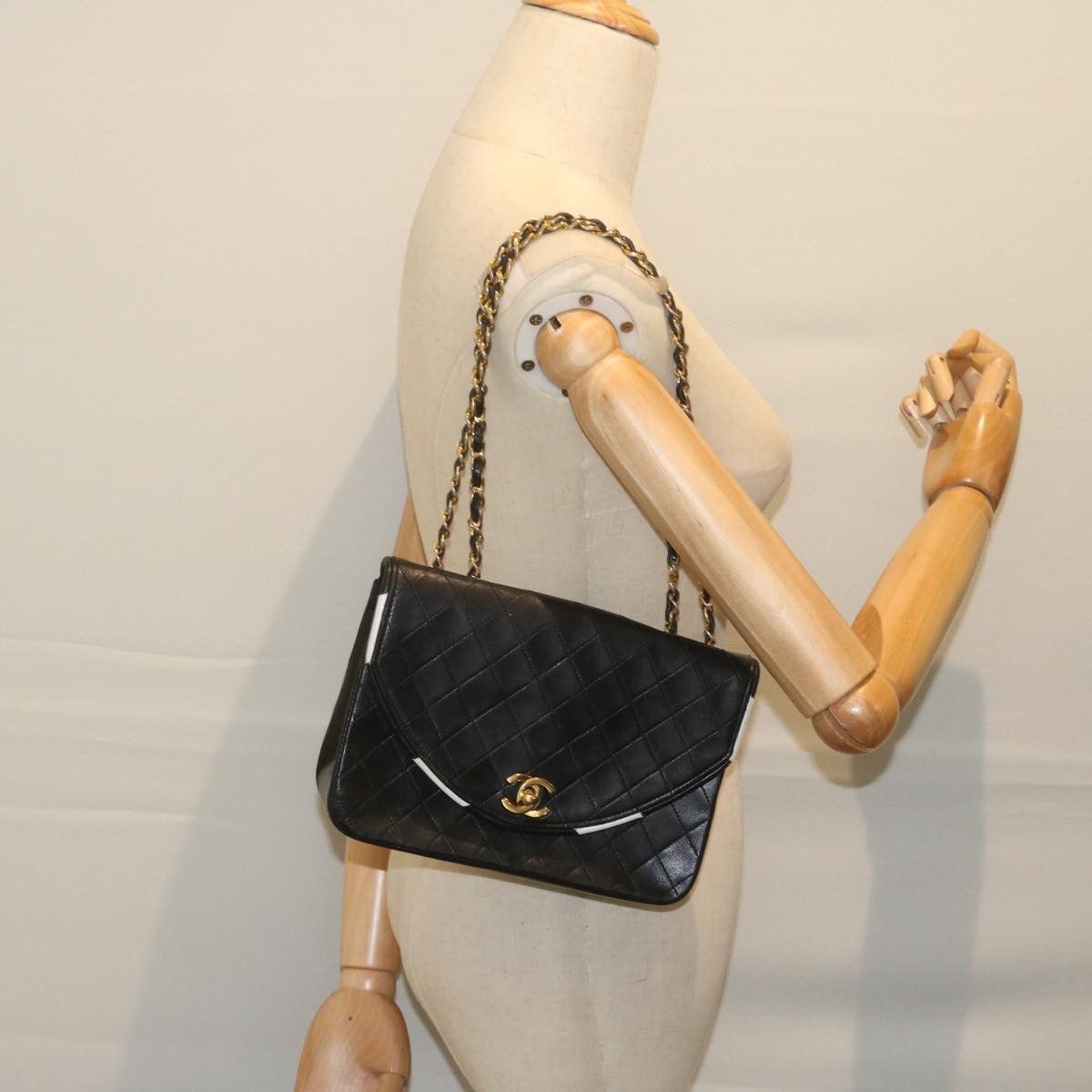 Chanel Demi Lune Black Leather Shoulder Bag (Pre-Owned) Size ONE SIZE - 7 Thumbnail
