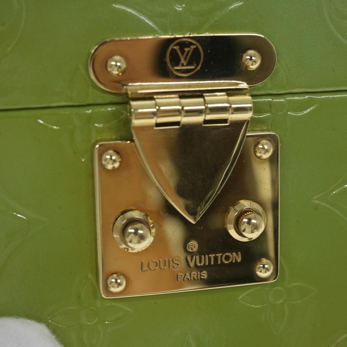 Louis Vuitton Bleecker Green Patent Leather Clutch Bag (Pre-Owned) Size ONE SIZE - 8 Thumbnail