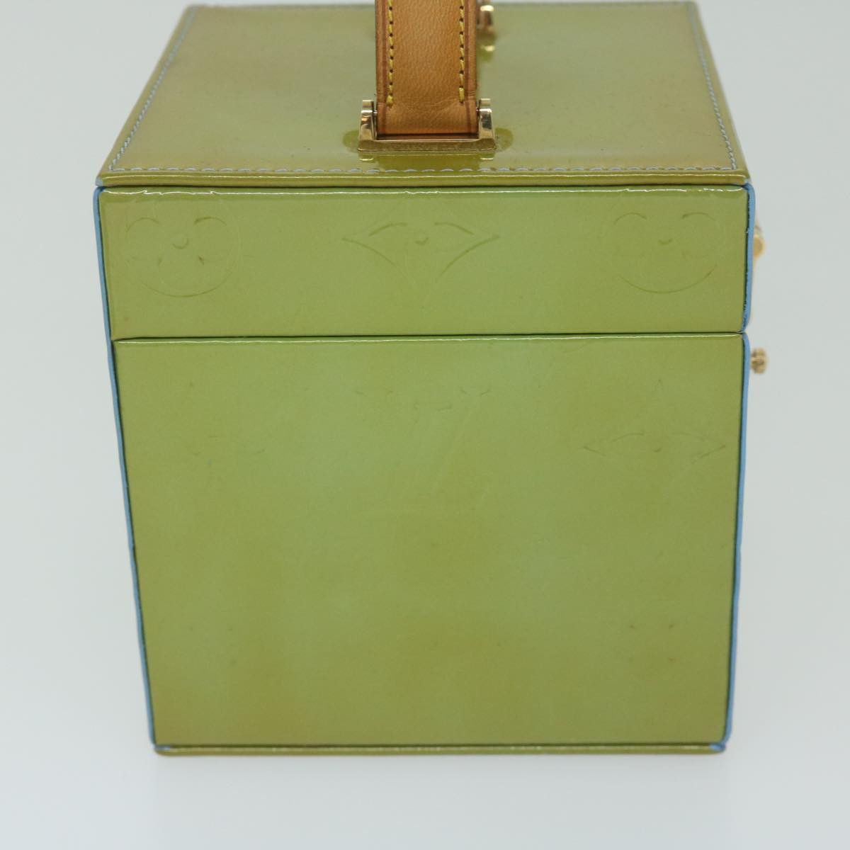 Louis Vuitton Bleecker Green Patent Leather Clutch Bag (Pre-Owned) Size ONE SIZE - 11 Thumbnail