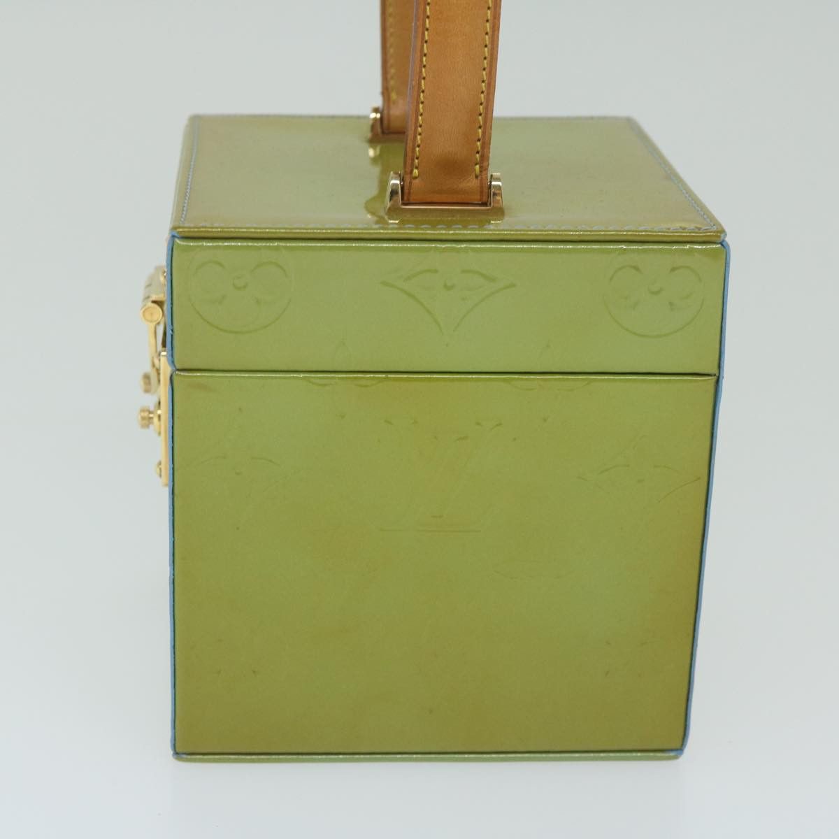 Louis Vuitton Bleecker Green Patent Leather Clutch Bag (Pre-Owned) Size ONE SIZE - 10 Thumbnail
