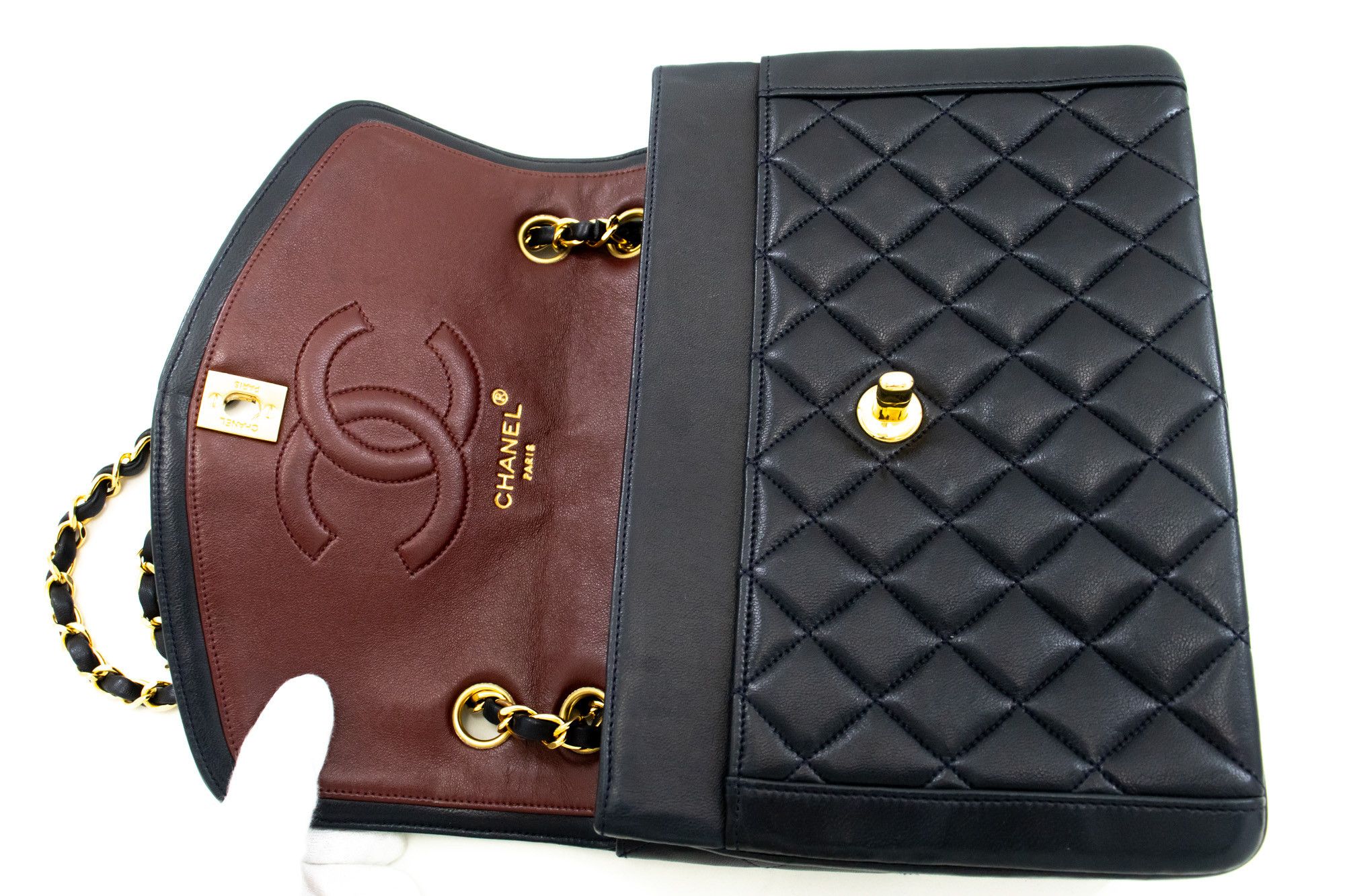 Chanel Matelassé Navy Leather Shoulder Bag (Pre-Owned) Size ONE SIZE - 10 Thumbnail