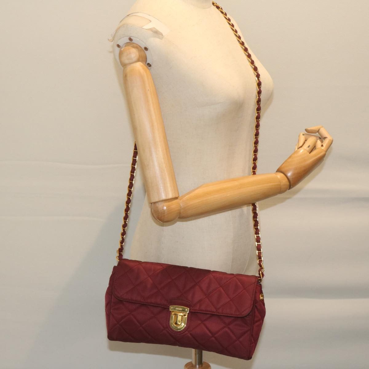 Prada Tessuto Red Synthetic Shoulder Bag (Pre-Owned) Size ONE SIZE - 7 Thumbnail