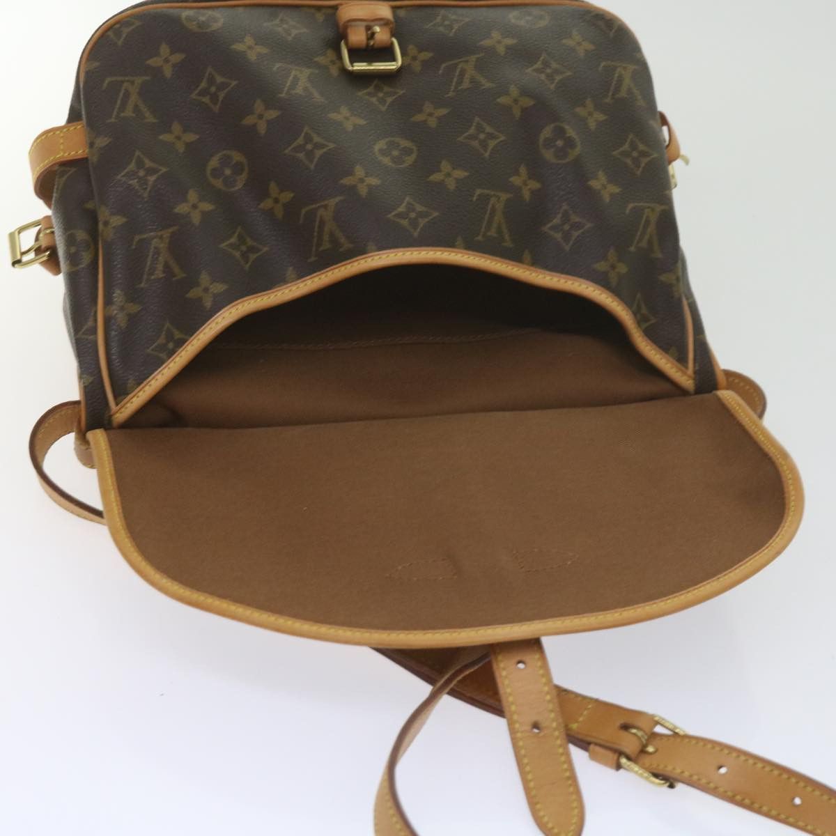 Louis Vuitton Saumur 30 Brown Canvas Shoulder Bag (Pre-Owned) Size ONE SIZE - 4 Thumbnail