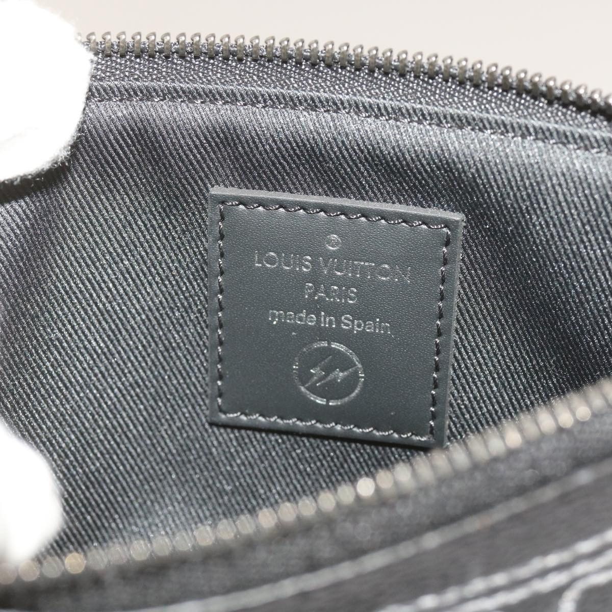 Louis Vuitton Pochette Clés Black Canvas Clutch Bag (Pre-Owned) Size ONE SIZE - 8 Thumbnail