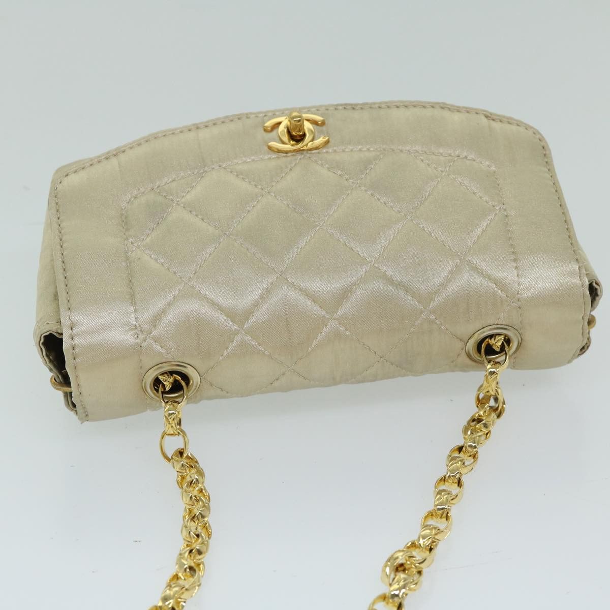 Chanel Diana Beige Silk Shoulder Bag (Pre-Owned) Size ONE SIZE - 3 Thumbnail