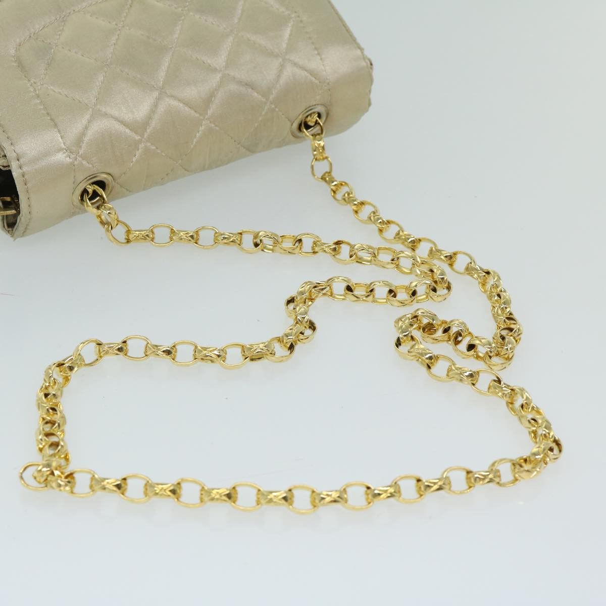 Chanel Diana Beige Silk Shoulder Bag (Pre-Owned) Size ONE SIZE - 13 Thumbnail