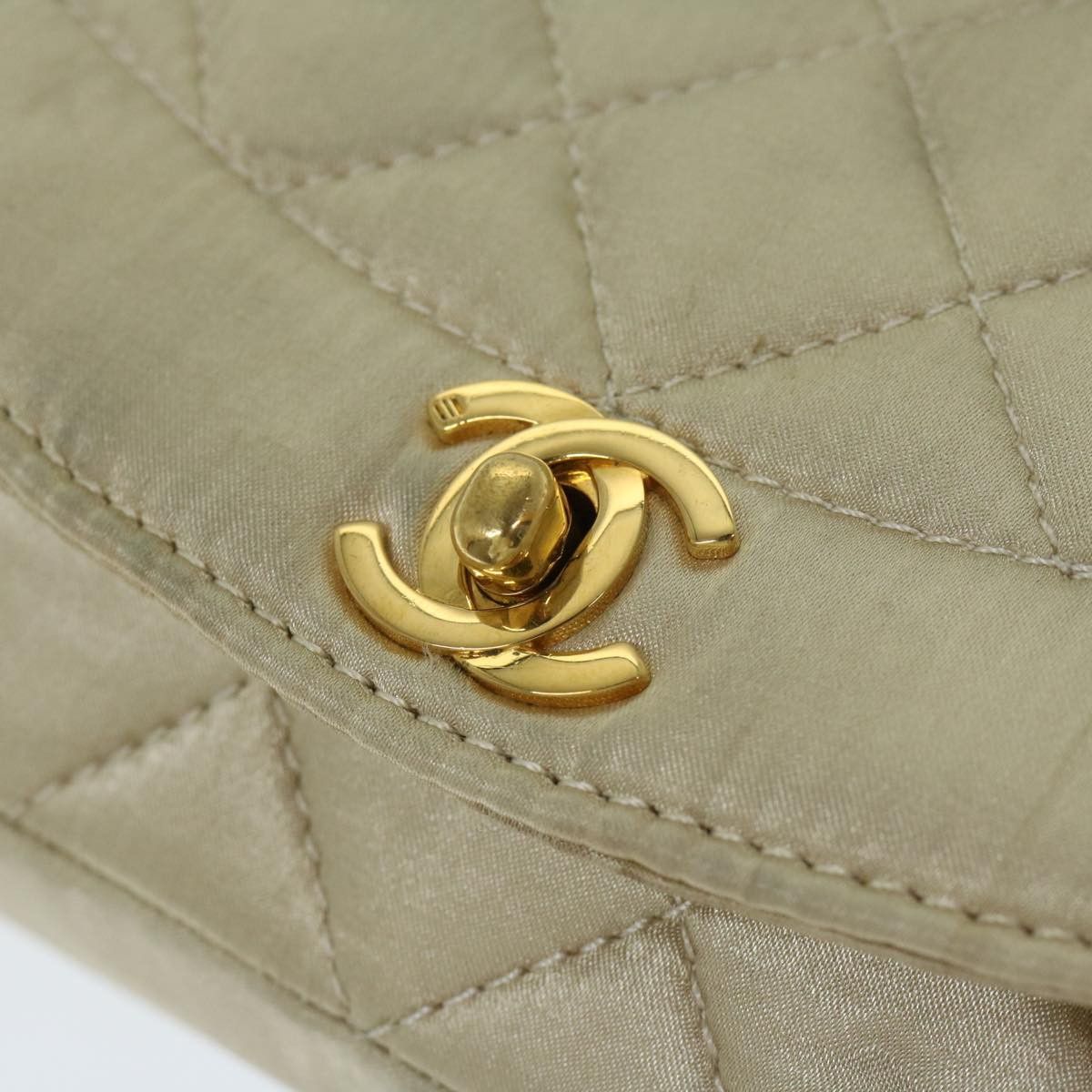 Chanel Diana Beige Silk Shoulder Bag (Pre-Owned) Size ONE SIZE - 10 Thumbnail