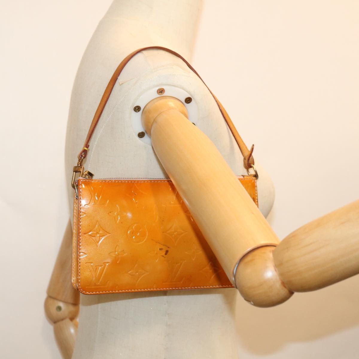 Louis Vuitton Pochette Brown Patent Leather Handbag (Pre-Owned) Size ONE SIZE - 8 Thumbnail