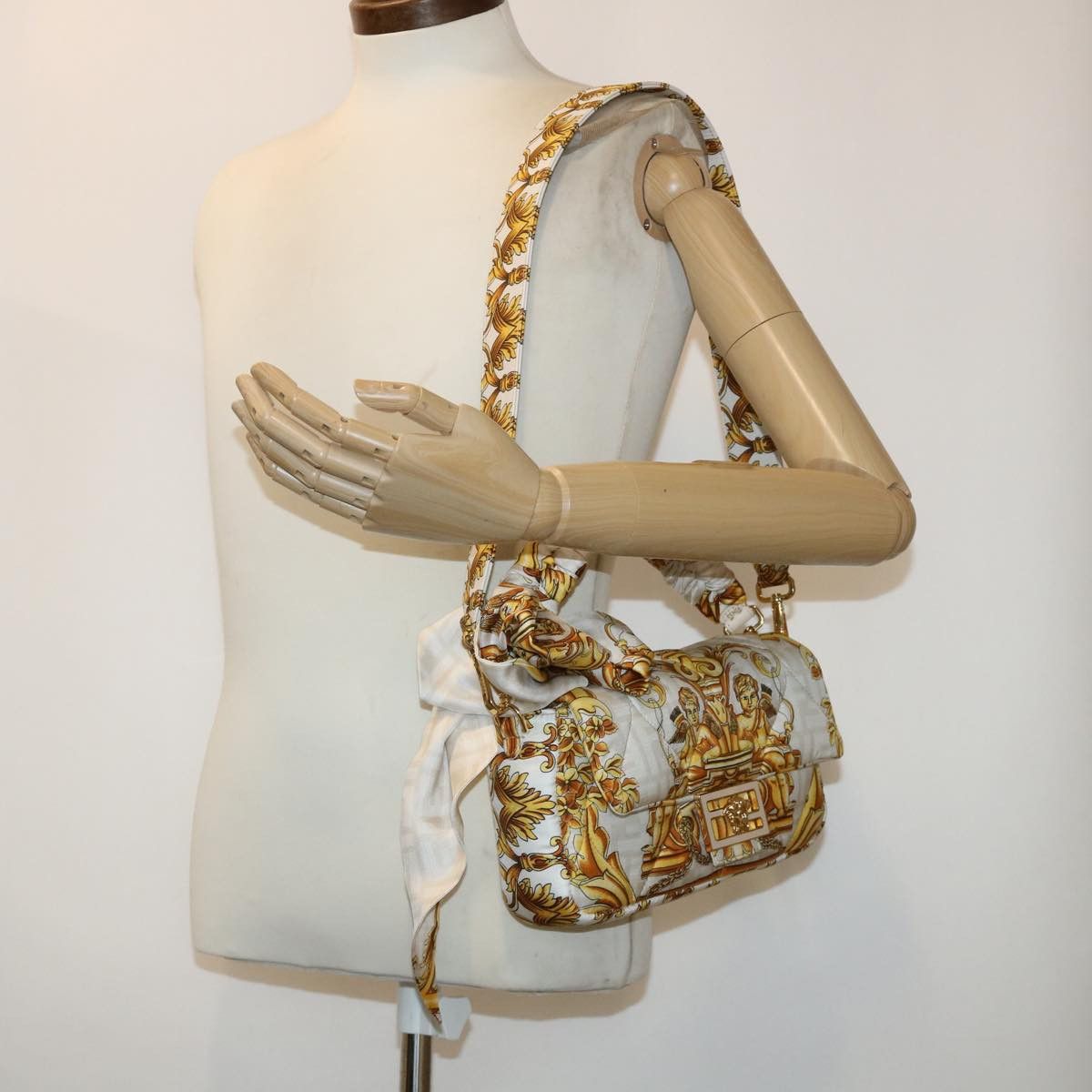 Fendi Baguette White Polyester Shoulder Bag (Pre-Owned) Size ONE SIZE - 7 Thumbnail