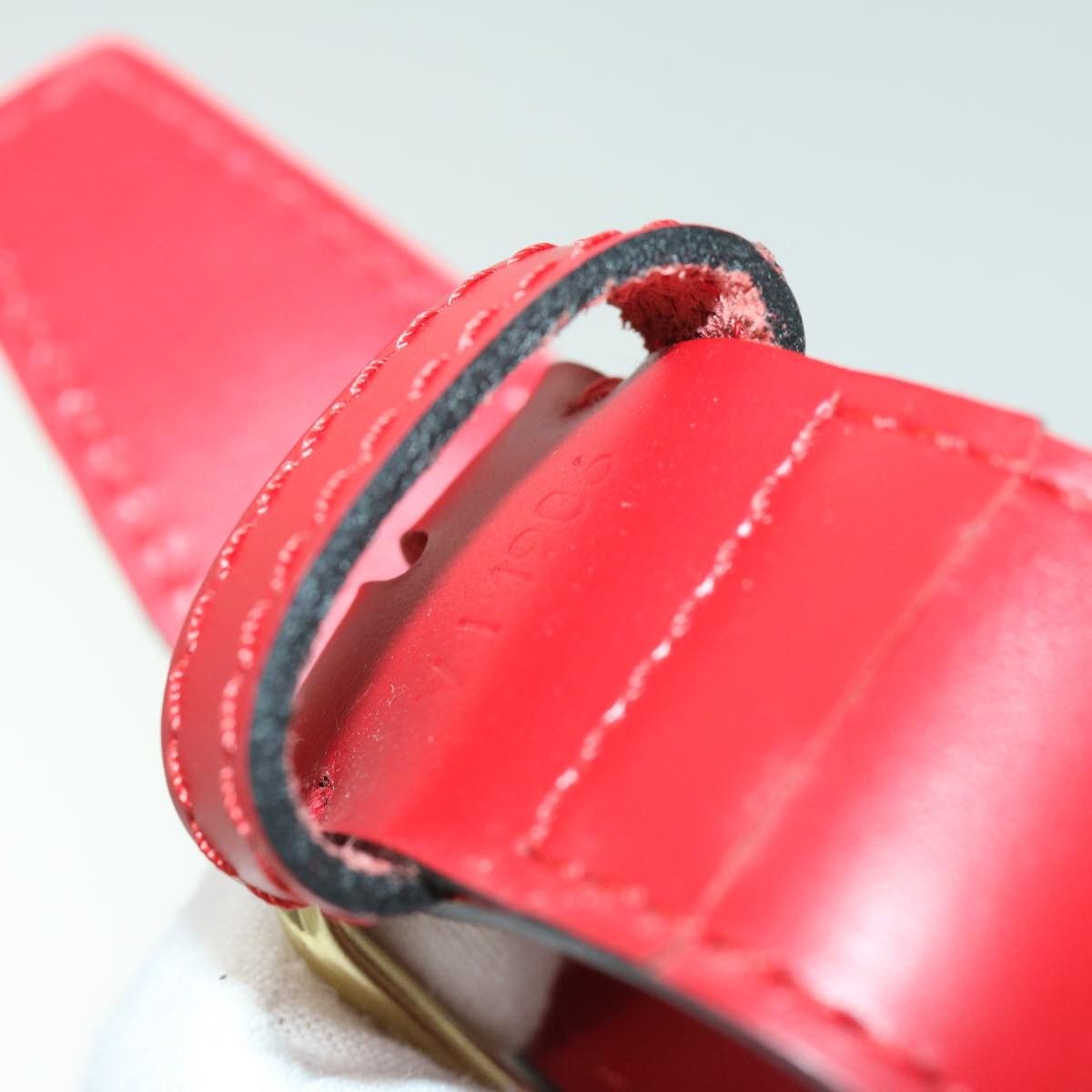 Louis Vuitton Sac D'épaule Red Leather Shoulder Bag (Pre-Owned) Size ONE SIZE - 6 Thumbnail