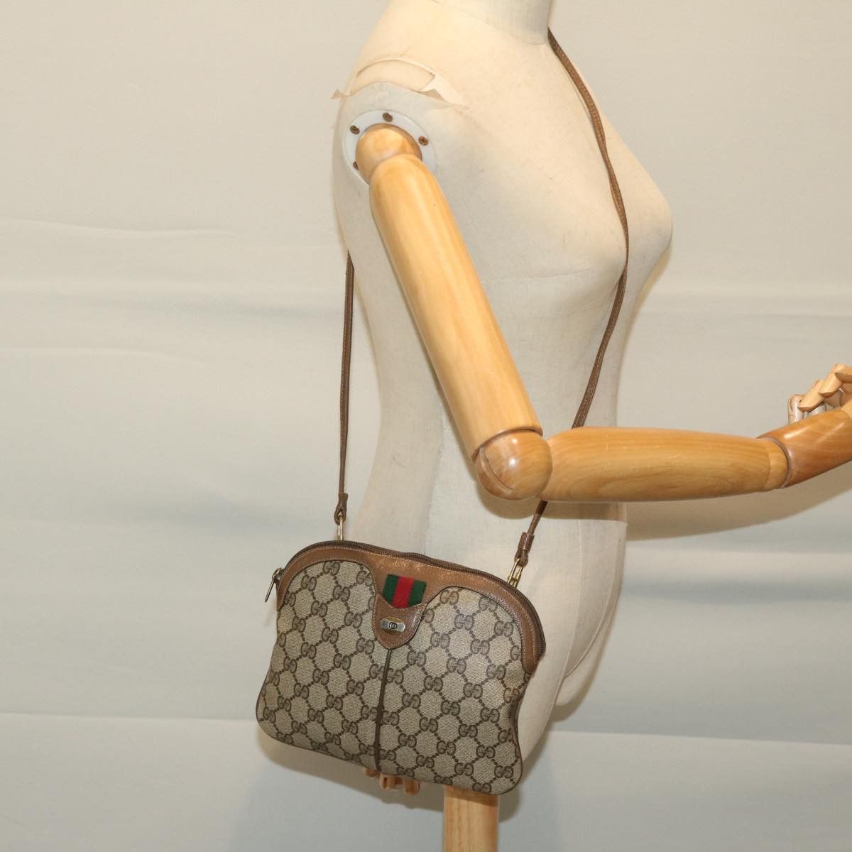 Gucci Gg Canvas Beige Canvas Shoulder Bag (Pre-Owned) Size ONE SIZE - 7 Thumbnail