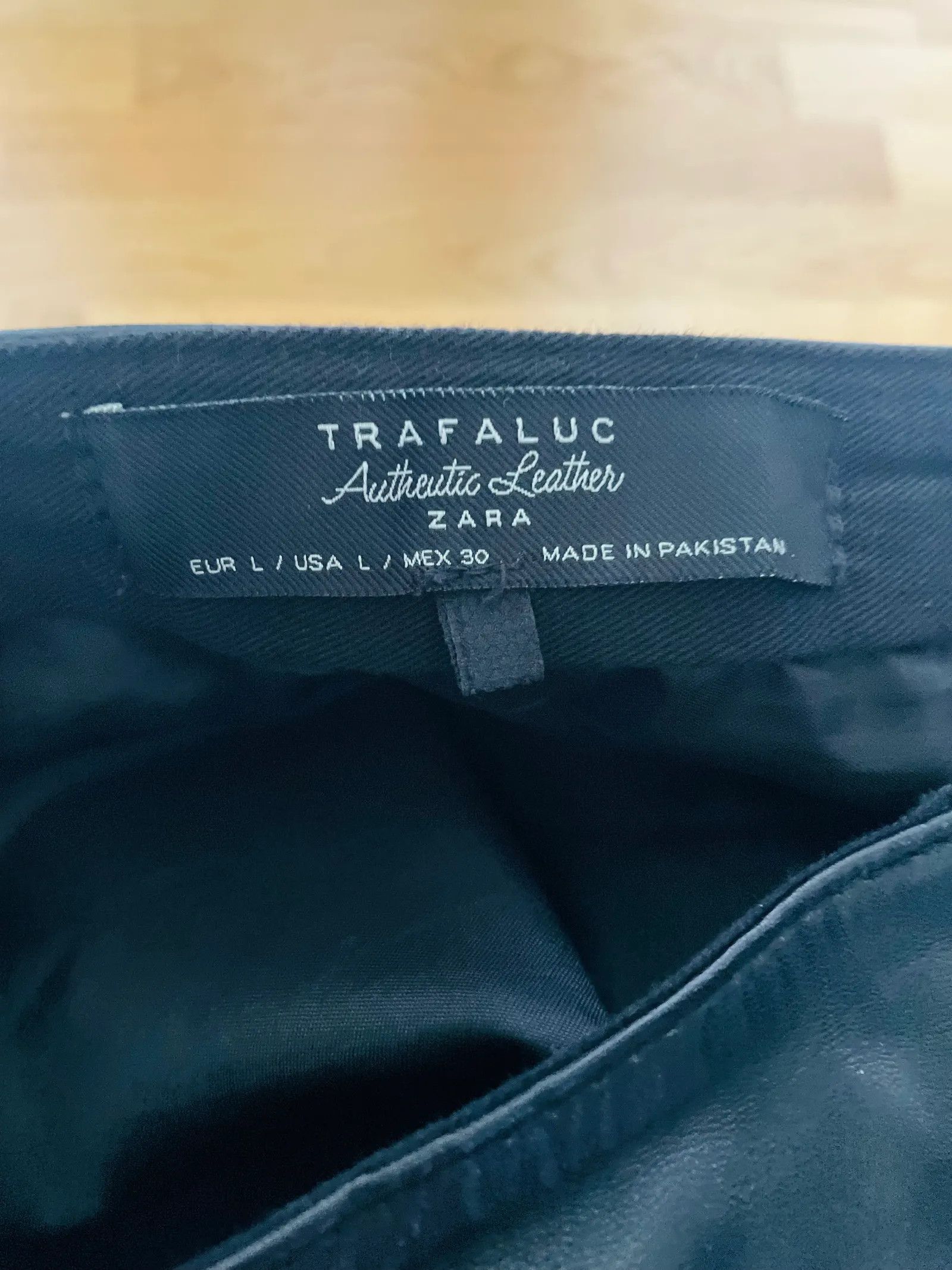 Zara Zara Skinnkjol Skirt Size 30" / US 8 / IT 44 - 3 Thumbnail