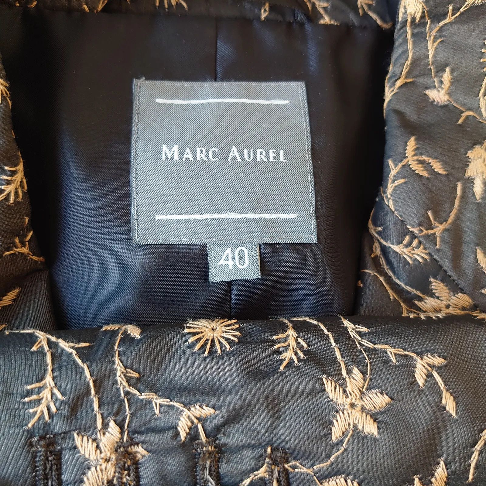 Other Marc Aurel Blazer Size M / US 6-8 / IT 42-44 - 2 Thumbnail
