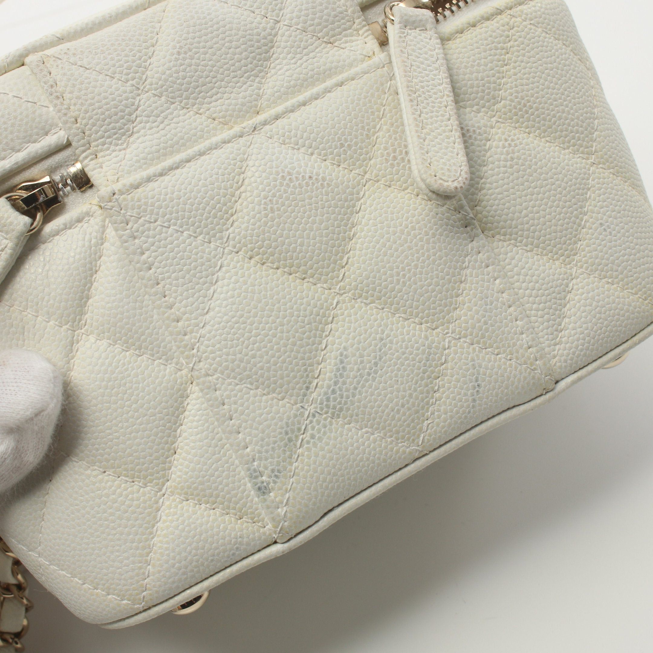 Chanel Chanel Matelasse Handbag Vanity Bag Caviar Skin White Gold Hardware Size ONE SIZE - 5 Thumbnail