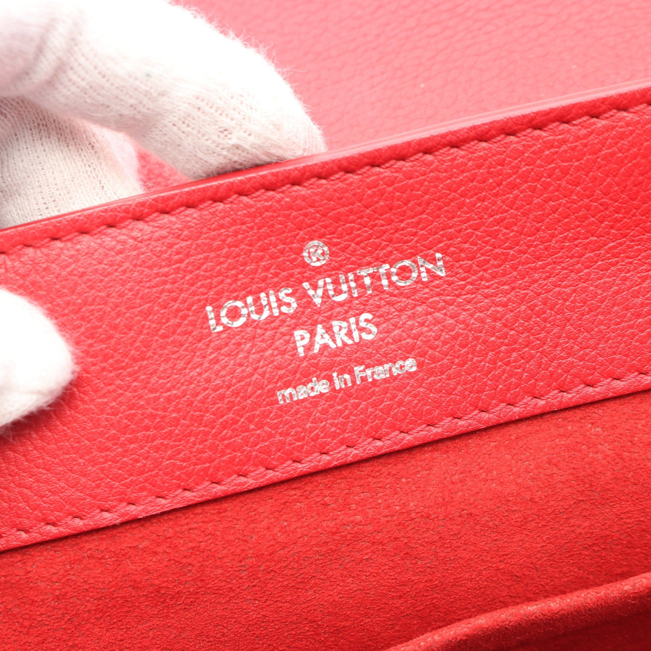 Louis Vuitton Louis Vuitton Rock Me Backpack Ruby Rucksack Taurillon Leather Red Size ONE SIZE - 4 Thumbnail