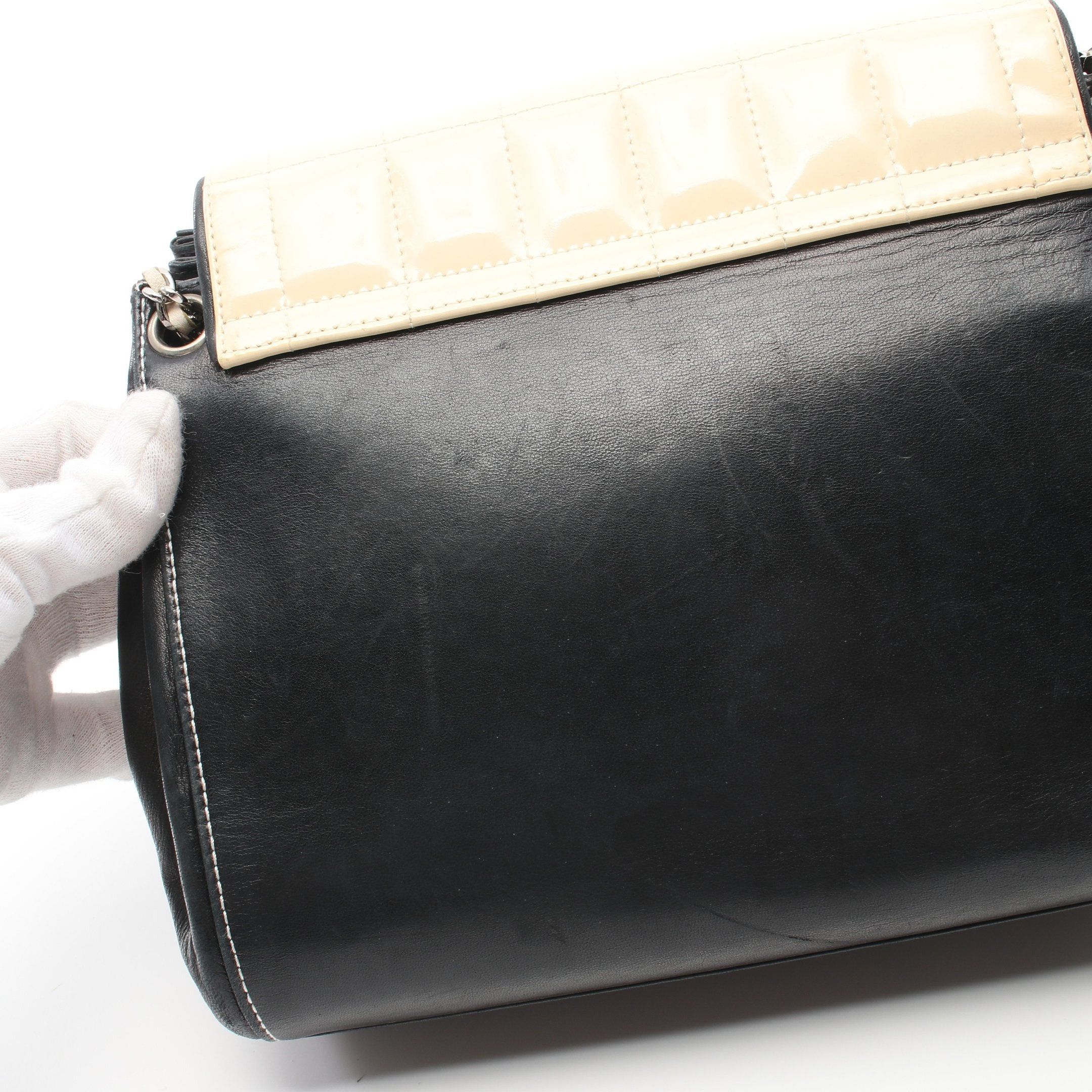 Chanel Chanel 2.55 Chocolate Bar Double Chain Shoulder Bag Lambskin Patent Leather Black Light Beige Silver Hardware Size ONE SIZE - 5 Thumbnail