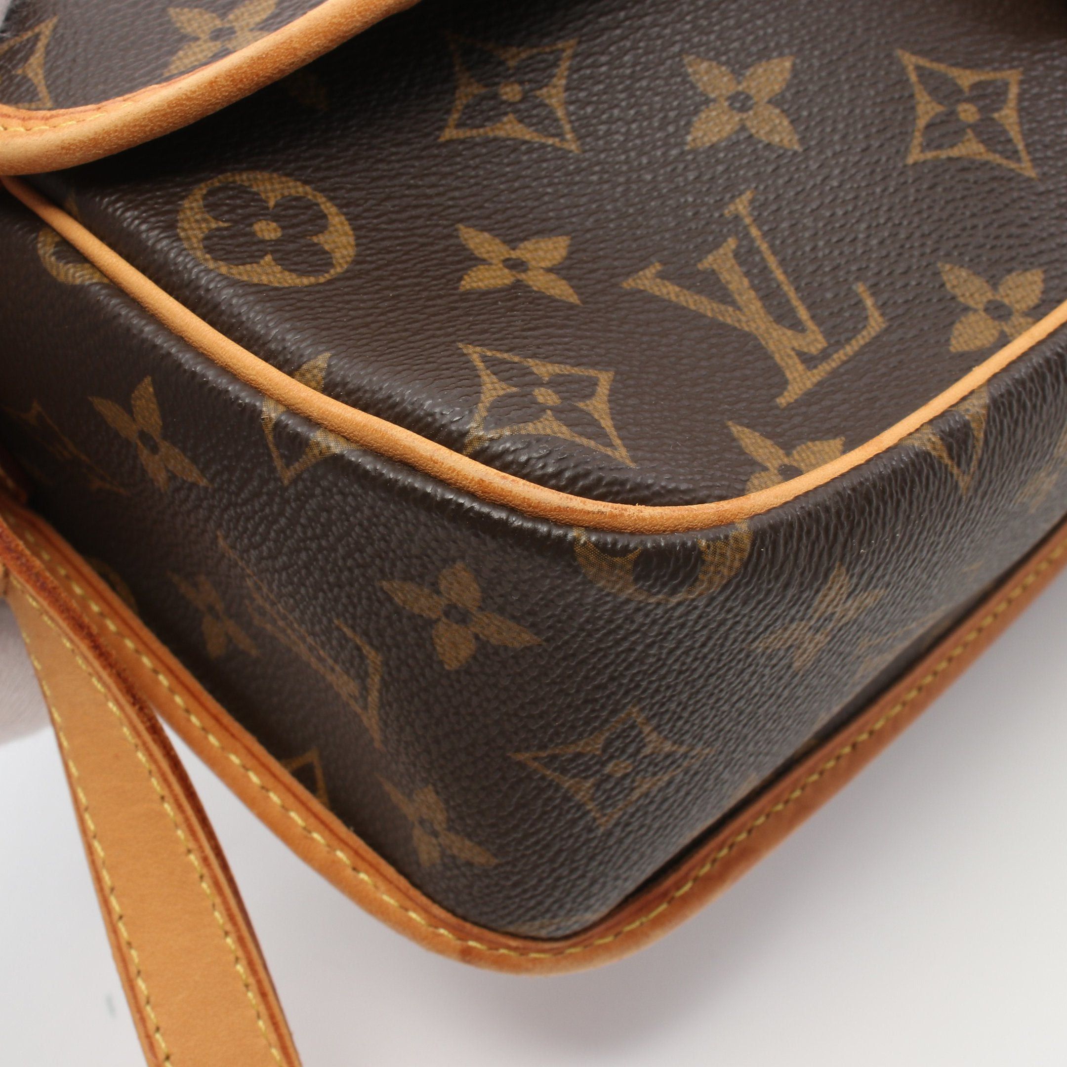Louis Vuitton Louis Vuitton Sologne Monogram Shoulder Bag Leather Brown Size ONE SIZE - 8 Thumbnail