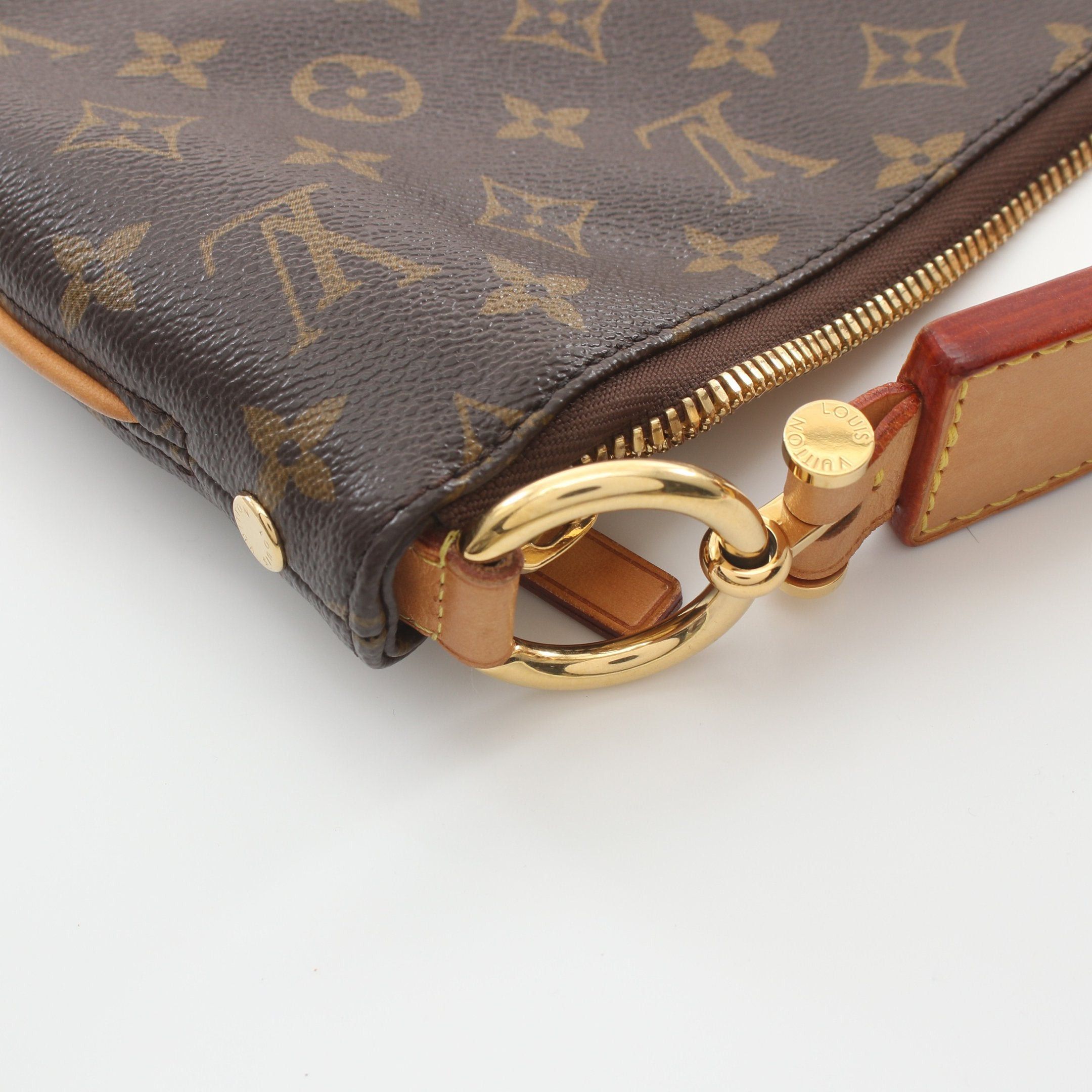 Louis Vuitton Louis Vuitton Shuri Mm Monogram One Shoulder Bag Leather Brown Size ONE SIZE - 9 Thumbnail
