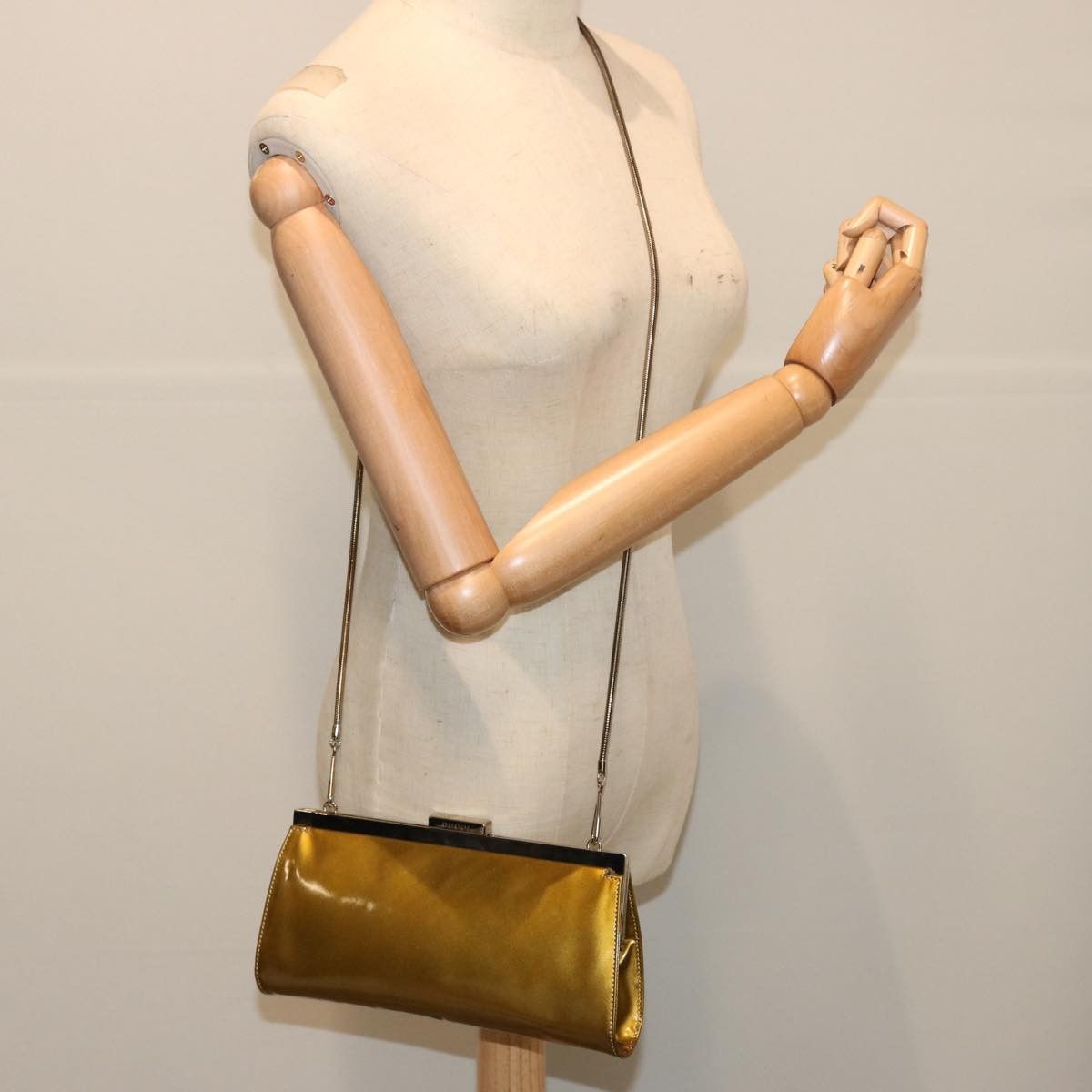 Gucci Gold Patent Leather Shoulder Bag (Pre-Owned) Size ONE SIZE - 7 Thumbnail