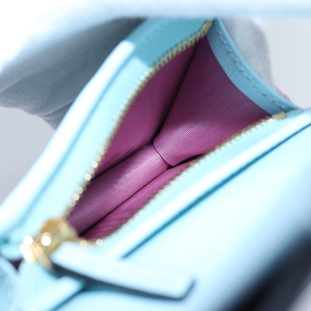 Gucci Blue Leather Wallet (Pre-Owned) Size ONE SIZE - 5 Thumbnail