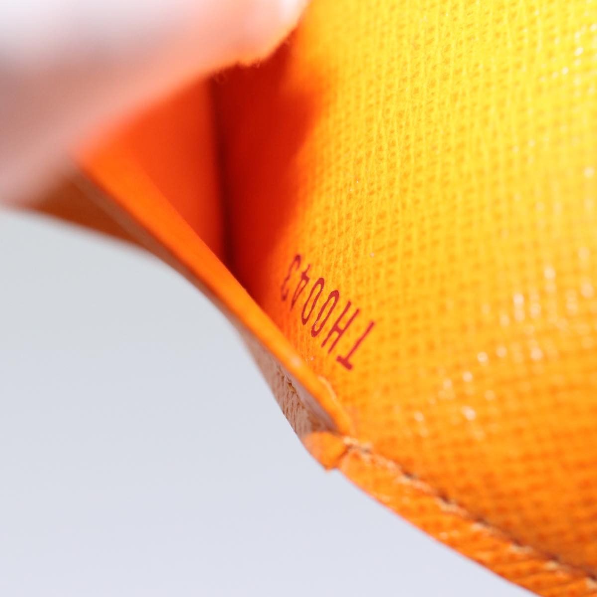 Louis Vuitton Agenda Cover Orange Leather Wallet (Pre-Owned) Size ONE SIZE - 6 Thumbnail