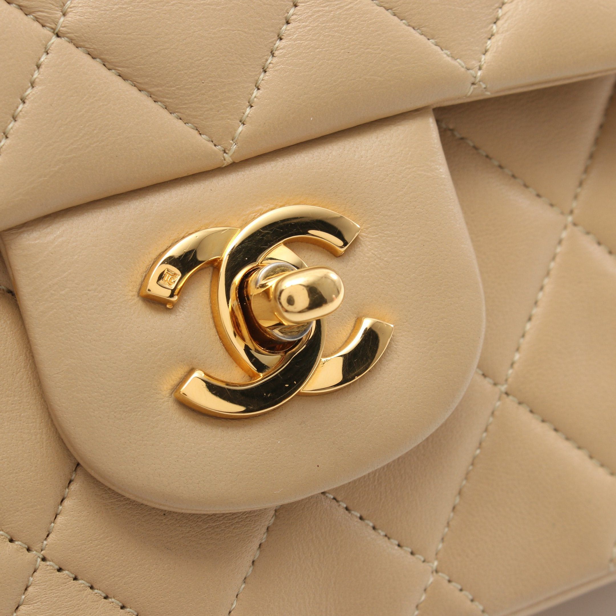 Chanel Chanel Matelasse Double Flap Chain Shoulder Bag Lambskin Beige Gold Hardware Size ONE SIZE - 12 Thumbnail