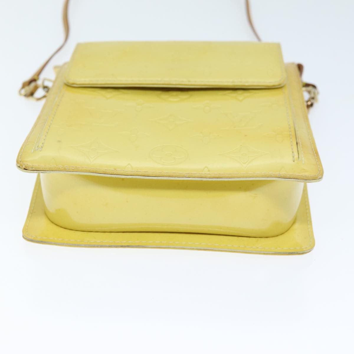 Louis Vuitton Mott Yellow Patent Leather Clutch Bag (Pre-Owned) Size ONE SIZE - 3 Thumbnail