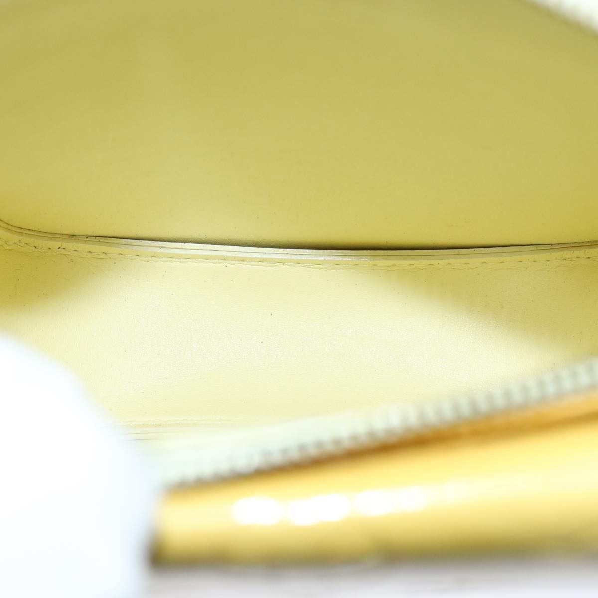 Louis Vuitton Mott Yellow Patent Leather Clutch Bag (Pre-Owned) Size ONE SIZE - 5 Thumbnail